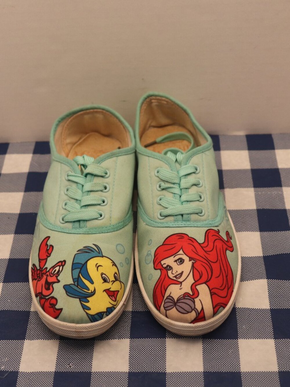 Disney The Little Mermaid Ariel Slip-On Sneakers Womens Size 9